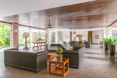 Apartamento à venda com 115m², 3 quartos e 1 vaga Apartamento à venda com 115m², 3 quartos e 1 vagaHall social