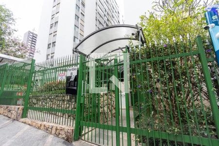 Apartamento à venda com 115m², 3 quartos e 1 vaga Apartamento à venda com 115m², 3 quartos e 1 vagaFachada