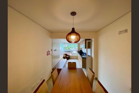 Apartamento para alugar com 95m², 3 quartos e 1 vagaSala
