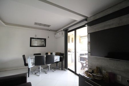 Apartamento à venda com 77m², 3 quartos e 1 vagaSala