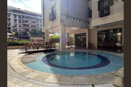 Apartamento à venda com 77m², 3 quartos e 1 vagaÁrea comum