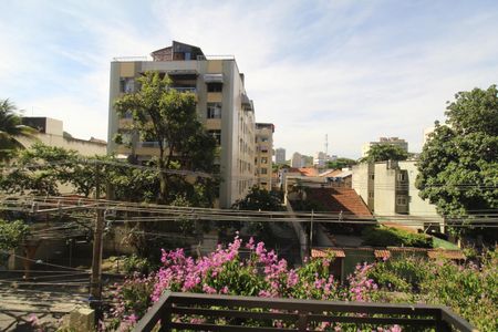 Apartamento à venda com 77m², 3 quartos e 1 vagaQuarto 1 - Vista