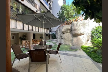 Apartamento à venda com 77m², 3 quartos e 1 vagaÁrea comum