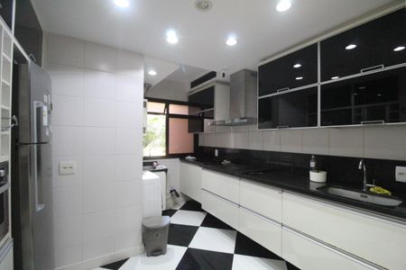 Apartamento à venda com 77m², 3 quartos e 1 vagaCozinha