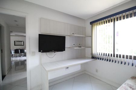 Apartamento à venda com 77m², 3 quartos e 1 vagaQuarto 2