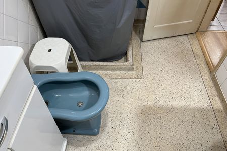 Apartamento para alugar com 90m², 2 quartos e sem vagaBanheiro