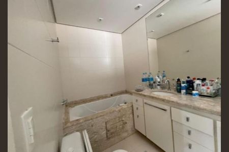 Apartamento à venda com 240m², 4 quartos e 4 vagasFoto 12