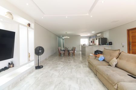 Casa para alugar com 381m², 4 quartos e 2 vagas Casa para alugar com 381m², 4 quartos e 2 vagasSala