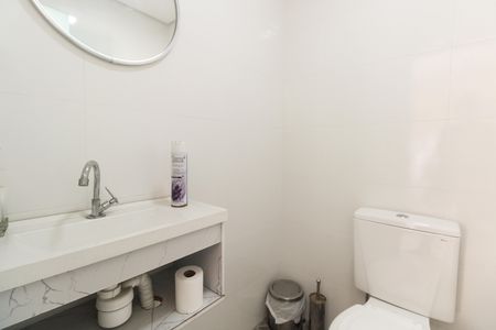 Banheiro de Serviço de casa para alugar com 4 quartos, 381m² em Penha de França, São Paulo