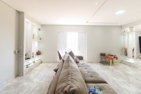 Casa para alugar com 381m², 4 quartos e 2 vagas Casa para alugar com 381m², 4 quartos e 2 vagasSala