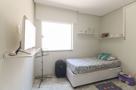 Casa para alugar com 381m², 4 quartos e 2 vagas Casa para alugar com 381m², 4 quartos e 2 vagasQuarto 2