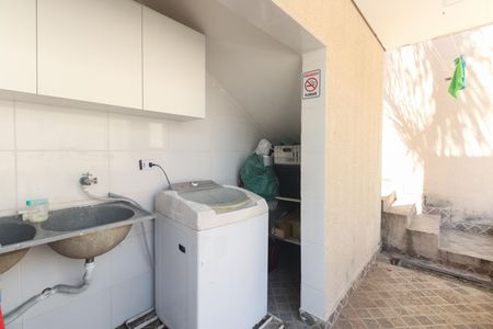 Casa para alugar com 381m², 4 quartos e 2 vagas Casa para alugar com 381m², 4 quartos e 2 vagasÁrea de Serviço