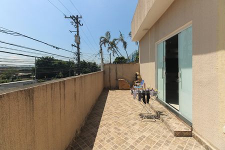 Casa para alugar com 381m², 4 quartos e 2 vagas Casa para alugar com 381m², 4 quartos e 2 vagasVaranda