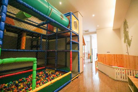 Apartamento à venda com 232m², 4 quartos e 4 vagas