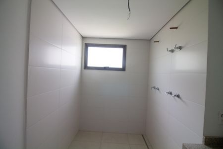 Apartamento à venda com 231m², 4 quartos e 3 vagasBanheiro da Suíte 4