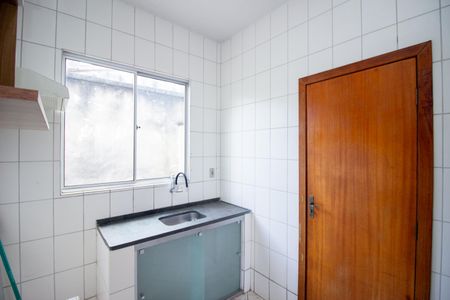 Casa de condomínio à venda com 92m², 2 quartos e 1 vagaCozinha e Área de Serviço