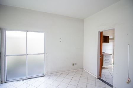 Sala de casa de condomínio à venda com 2 quartos, 92m² em Fonte Grande, Contagem