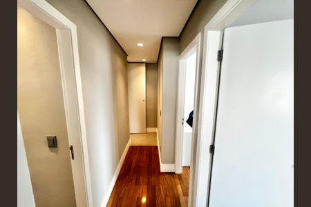 Apartamento à venda com 130m², 3 quartos e 3 vagasCorredor