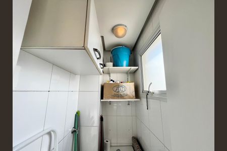 Apartamento à venda com 130m², 3 quartos e 3 vagasBanheiro de serviço