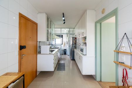 Apartamento à venda com 135m², 3 quartos e 2 vagasCozinha