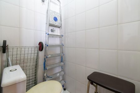 Apartamento à venda com 135m², 3 quartos e 2 vagasBanheiro de serviço