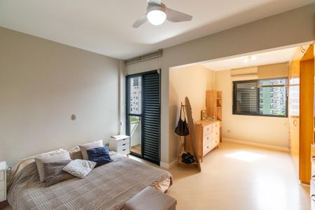 Apartamento à venda com 135m², 3 quartos e 2 vagasSuíte 1