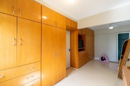 Apartamento à venda com 135m², 3 quartos e 2 vagasSuíte 1