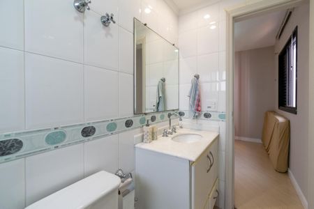 Apartamento à venda com 135m², 3 quartos e 2 vagasBanheiro da Suíte 2