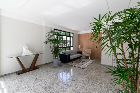 Apartamento à venda com 135m², 3 quartos e 2 vagasHall de entrada