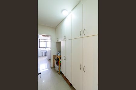 Apartamento à venda com 135m², 3 quartos e 2 vagasQuarto de Serviço