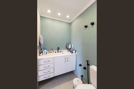 Apartamento à venda com 135m², 3 quartos e 2 vagasBanheiro da Suíte 1