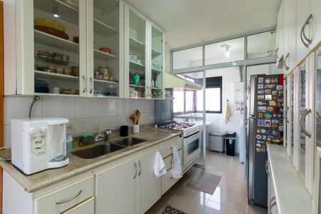 Apartamento à venda com 135m², 3 quartos e 2 vagasCozinha