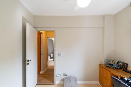 Apartamento à venda com 135m², 3 quartos e 2 vagasQuarto 3