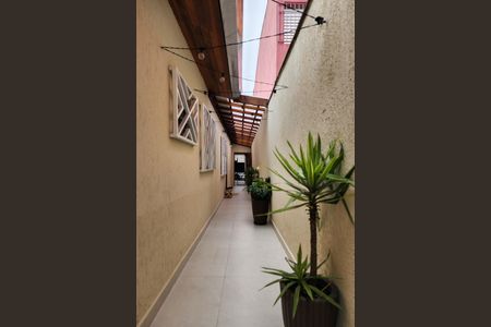Casa à venda com 128m², 2 quartos e 2 vagasCorredor 