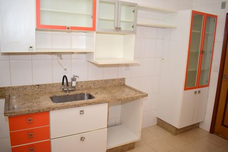 Apartamento para alugar com 104m², 2 quartos e 2 vagasCozinha - Armários