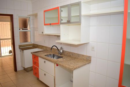 Apartamento para alugar com 104m², 2 quartos e 2 vagasCozinha