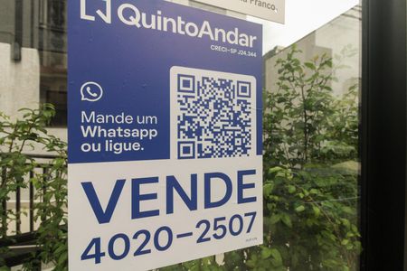 Apartamento à venda com 33m², 1 quarto e sem vagaFachada - Placa Código  IYJT-174