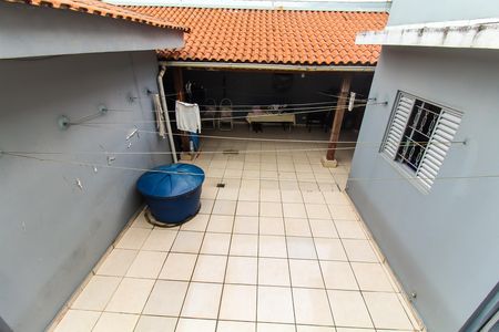 Casa à venda com 360m², 3 quartos e 4 vagas Casa à venda com 360m², 3 quartos e 4 vagasQuintal