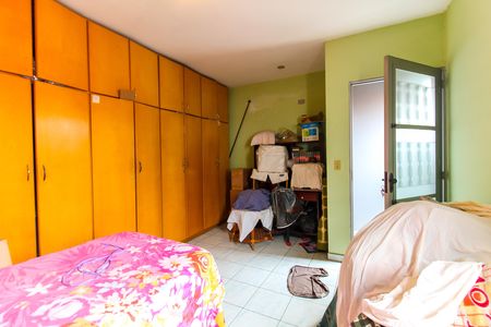 Casa à venda com 360m², 3 quartos e 4 vagas Casa à venda com 360m², 3 quartos e 4 vagasQuarto de Serviço 2
