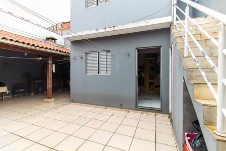 Casa à venda com 360m², 3 quartos e 4 vagas Casa à venda com 360m², 3 quartos e 4 vagasQuintal
