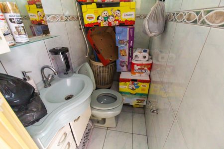 Casa à venda com 360m², 3 quartos e 4 vagas Casa à venda com 360m², 3 quartos e 4 vagasBanheiro de Serviço