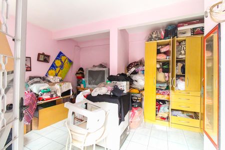 Casa à venda com 360m², 3 quartos e 4 vagas Casa à venda com 360m², 3 quartos e 4 vagasQuarto de Serviço 1