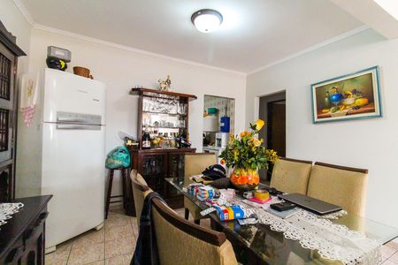 Casa à venda com 360m², 3 quartos e 4 vagas Casa à venda com 360m², 3 quartos e 4 vagasSala de Jantar