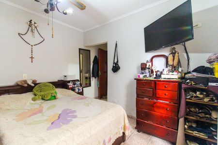 Casa à venda com 360m², 3 quartos e 4 vagas Casa à venda com 360m², 3 quartos e 4 vagasSuíte
