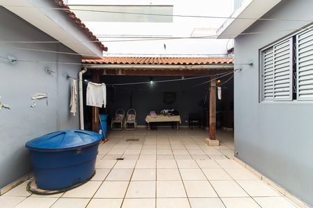 Casa à venda com 360m², 3 quartos e 4 vagas Casa à venda com 360m², 3 quartos e 4 vagasQuintal