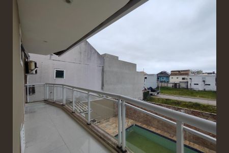 Casa de condomínio à venda com 230m², 5 quartos e 1 vaga Casa de condomínio à venda com 230m², 5 quartos e 1 vagaVaranda da Suíte 1