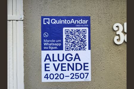 Casa de condomínio à venda com 230m², 5 quartos e 1 vaga Casa de condomínio à venda com 230m², 5 quartos e 1 vagaPlaquinha