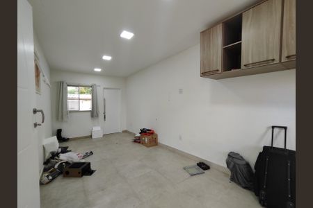 Casa de condomínio à venda com 230m², 5 quartos e 1 vaga Casa de condomínio à venda com 230m², 5 quartos e 1 vagaSuíte 2