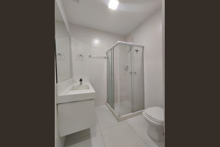 Casa de condomínio à venda com 230m², 5 quartos e 1 vaga Casa de condomínio à venda com 230m², 5 quartos e 1 vagaBanheiro Social