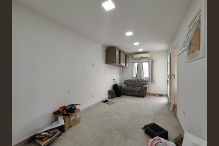 Casa de condomínio à venda com 230m², 5 quartos e 1 vaga Casa de condomínio à venda com 230m², 5 quartos e 1 vagaSuíte 2